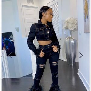 Shane Justin Black swan set